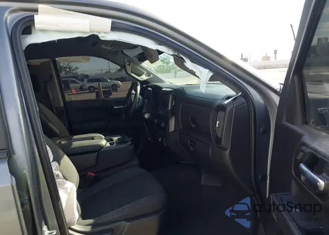 2022 Chevrolet Silverado 1500 Ltd 2Wd Short Bed Custom z USA, uszkodzony, nr VIN 3GCPWBEKXNG131023